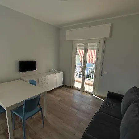 Casa Violina Διαμέρισμα Λίντο ντι Καμαϊόρε